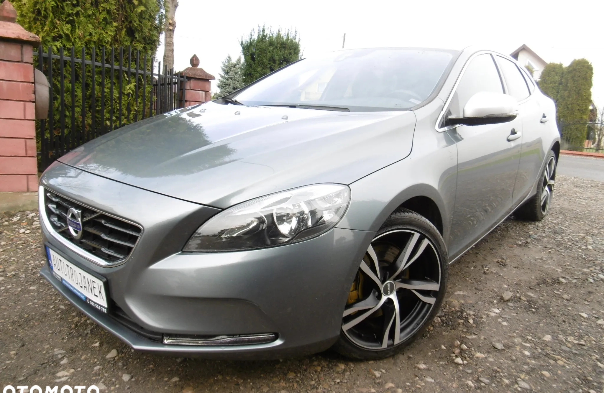 Volvo V40 cena 25900 przebieg: 264520, rok produkcji 2014 z Łuków małe 781